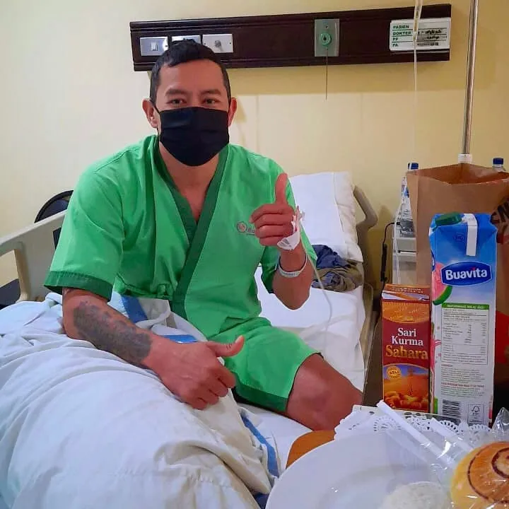 injured hospital dengue fever bali